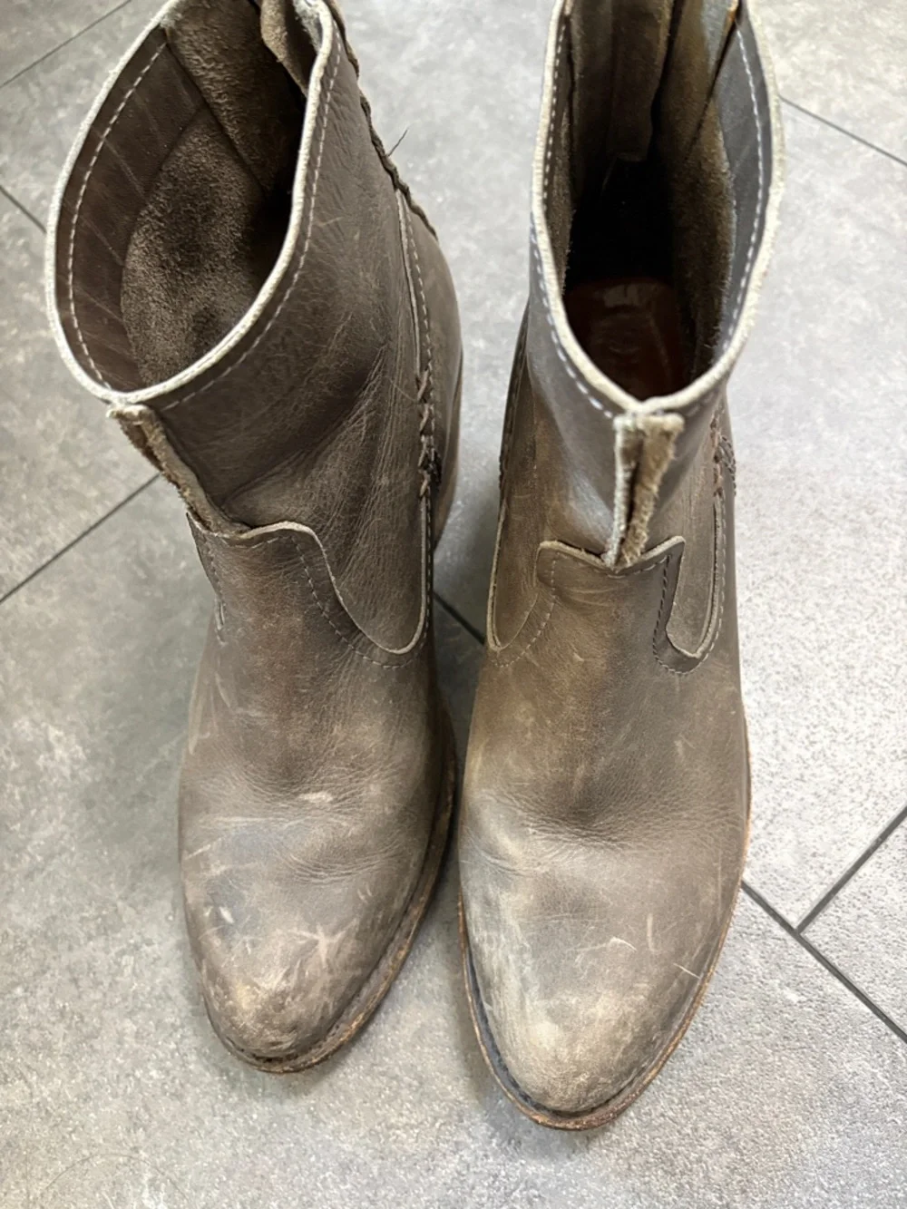 Frye Gray-Brown Leather Zip-Back Ankle Booties Boots